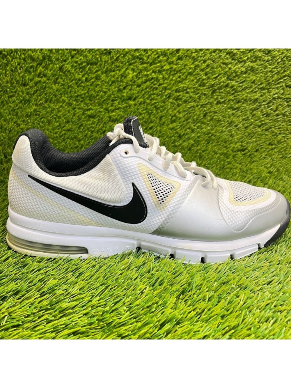 Nike Air Max Extreme Womens Size 14 Mens 12.5 Athletic Volleyball Shoes Sneakers